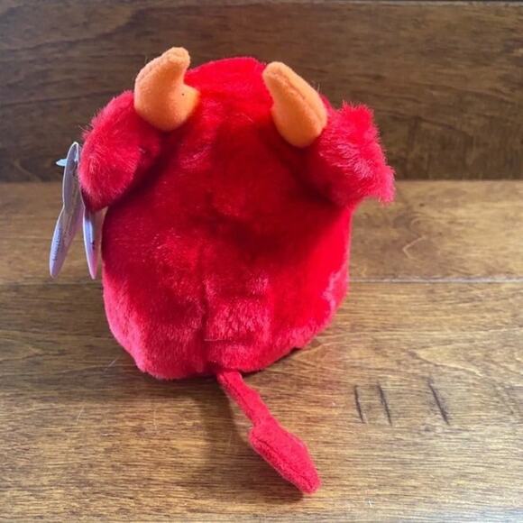 SWIBCO Puffkins Vintage 1990s "Red" Devil Plush - Picture 2 of 4